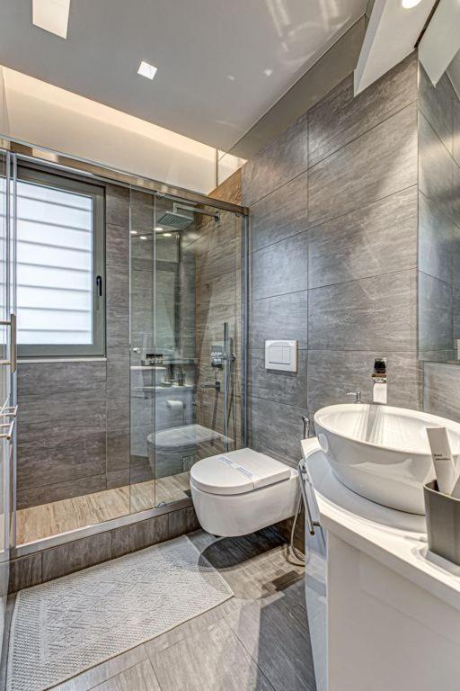 Deluxe & Modern Apartment In Афіни Екстер'єр фото
